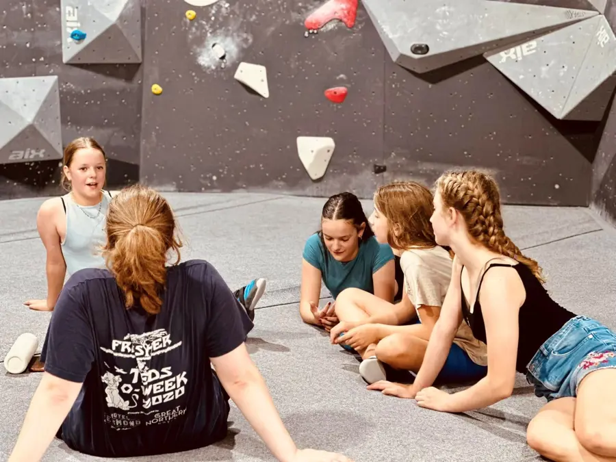 Climbing (1)